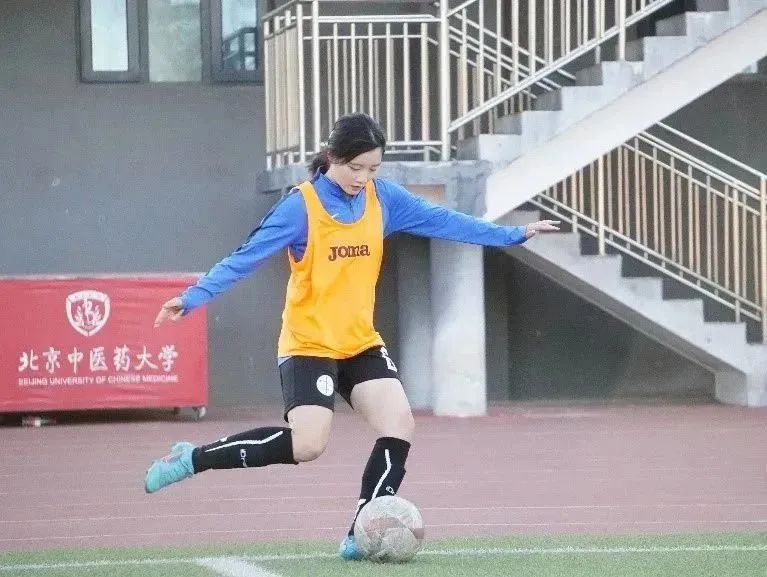 你的出现惊艳了时光温柔了岁月,一个惊艳了时光一个温柔了岁月