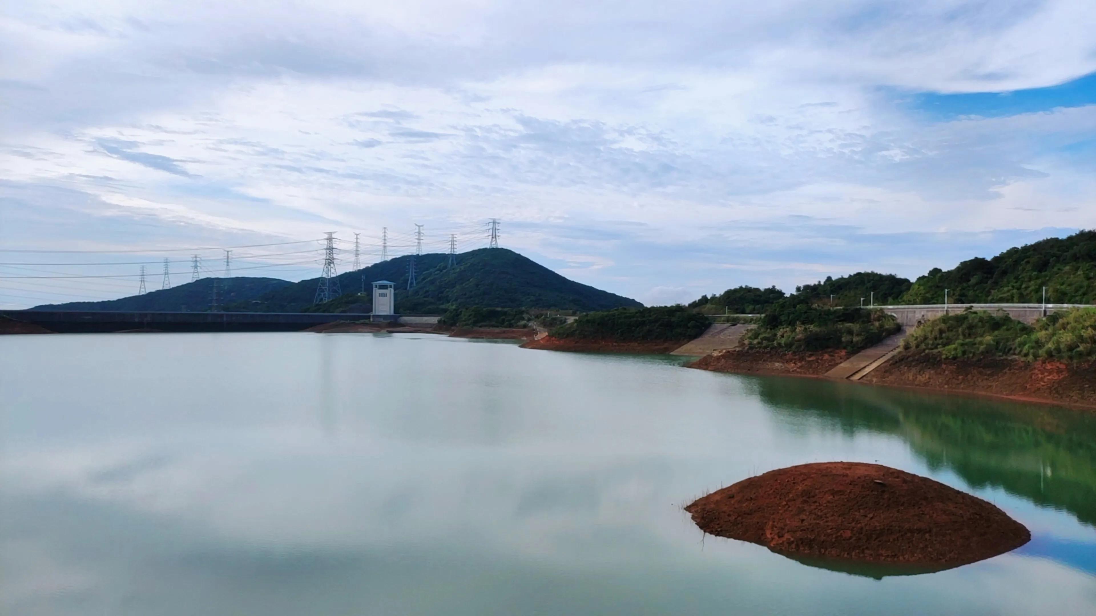 额尔古纳河右岸电影,额尔古纳河右岸免费阅读