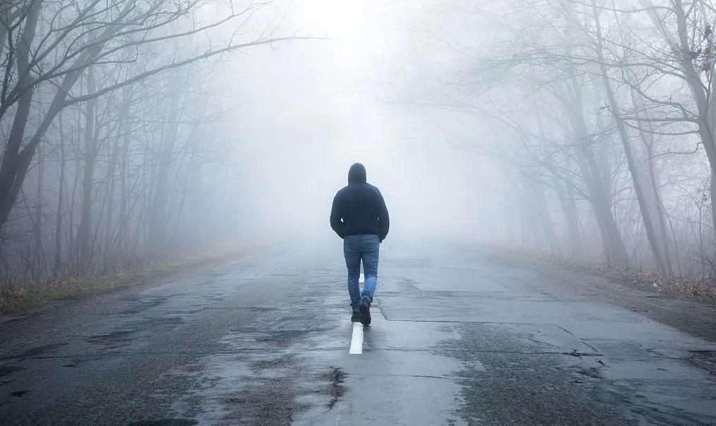 一个人怎么给卧床病人翻身,一个人怎么翻身的