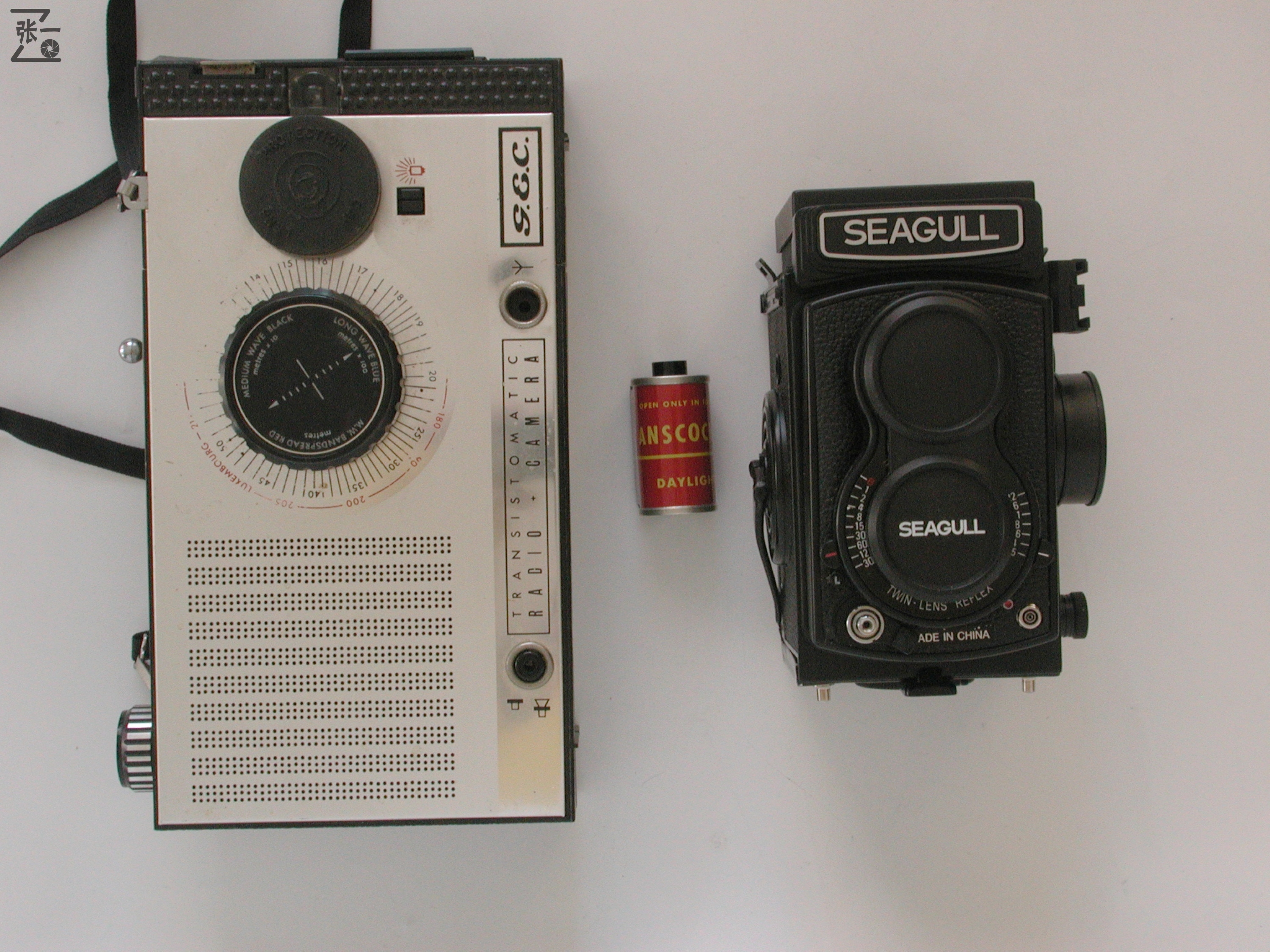 ​迟到的新年礼物：带收音机的照相机GECG822！英国1964年制造