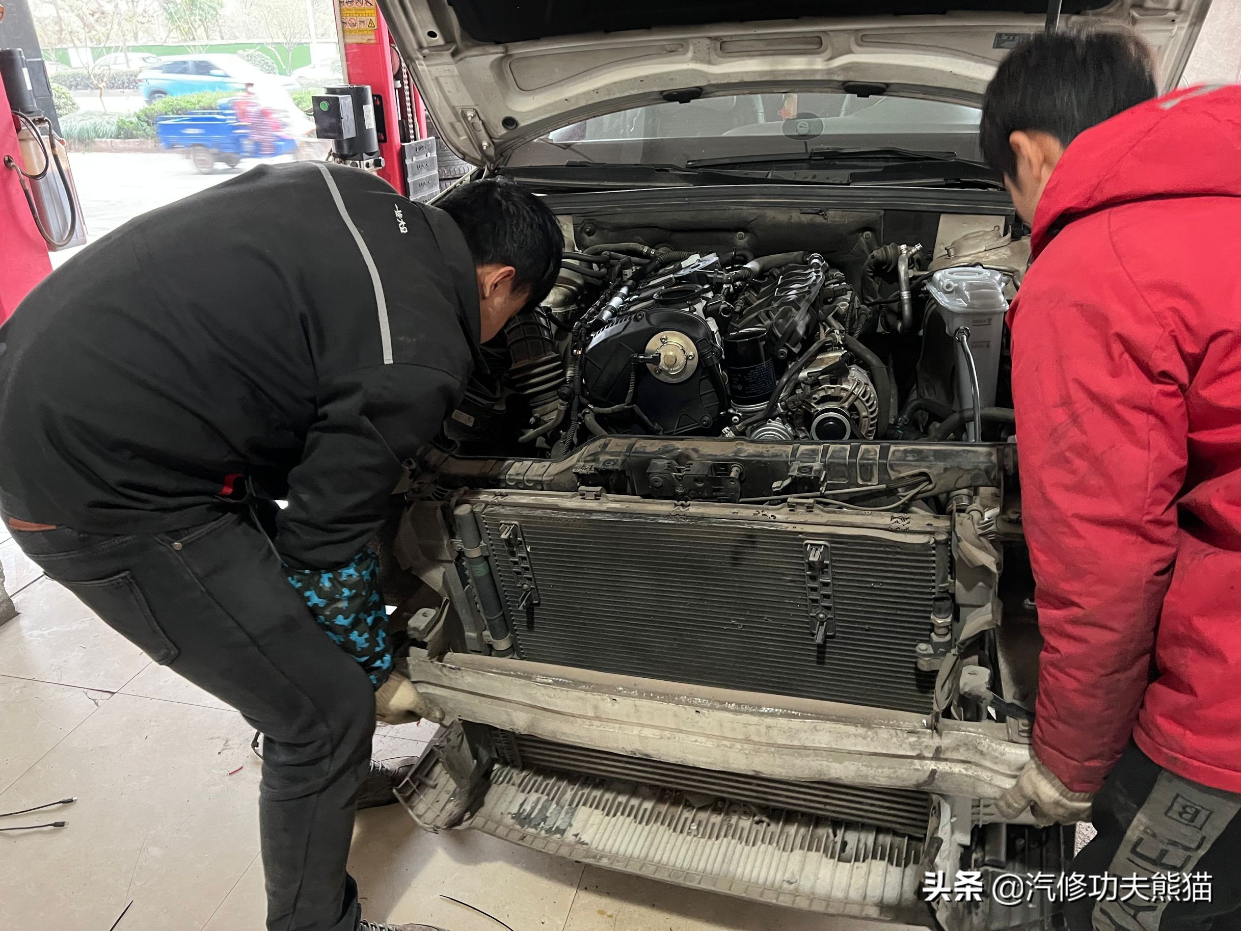 老车翻新修复奥迪a4,修复报废奥迪a4