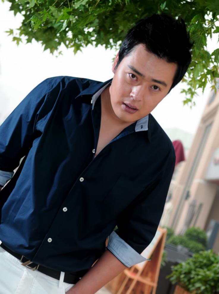 演员张桐:留学时穷得吃狗粮,曾多次自杀未遂,女友陪他走出低谷