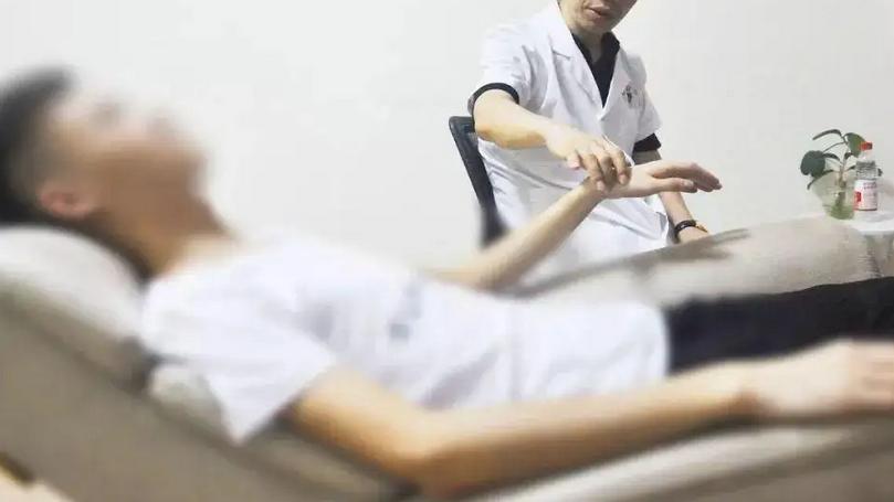 催眠对治疗焦虑症的好处,催眠对焦虑抑郁有效吗