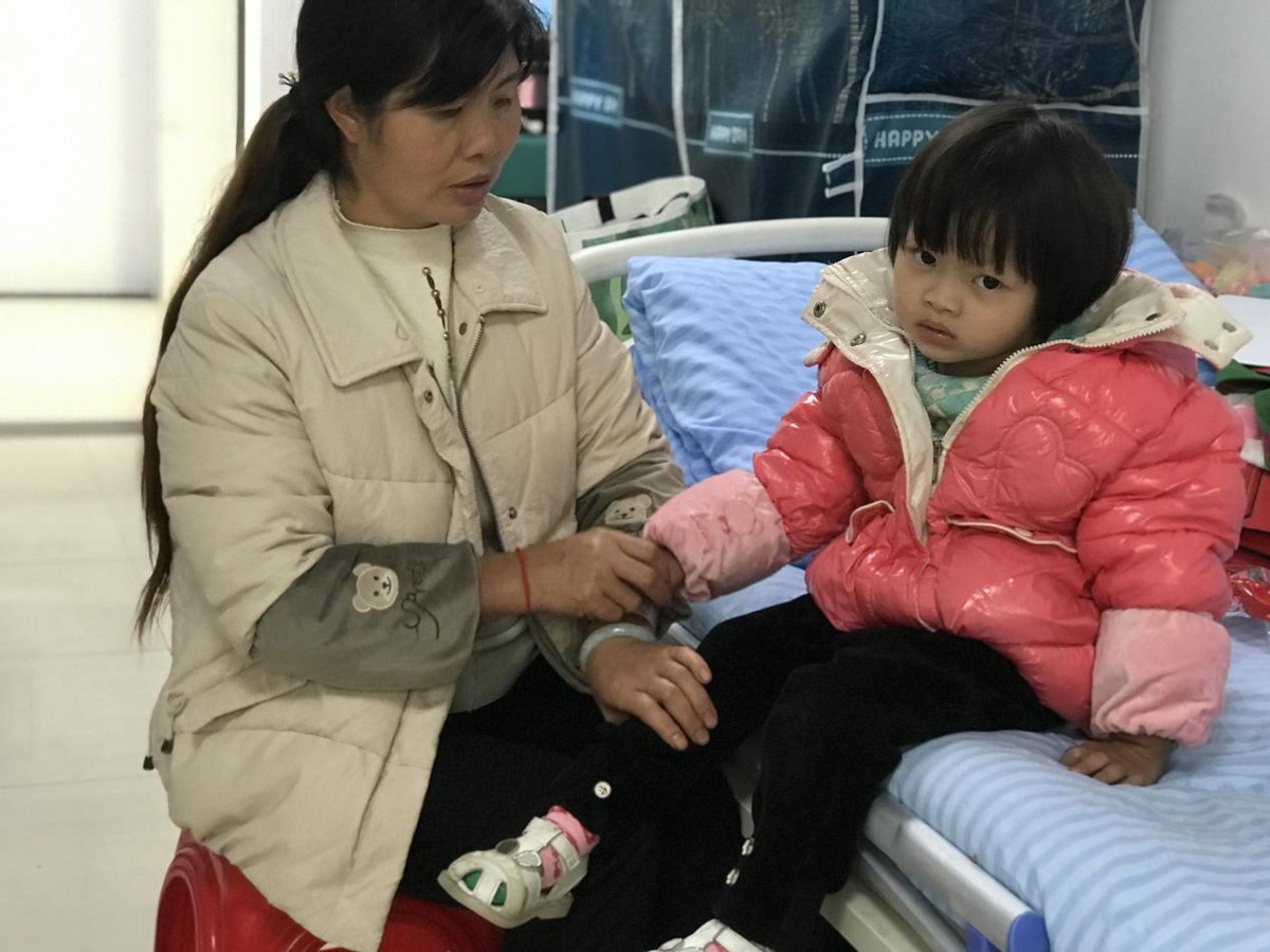 婴儿脐带绕颈致死新闻,小孩出生曾经因为脐带绕颈难产