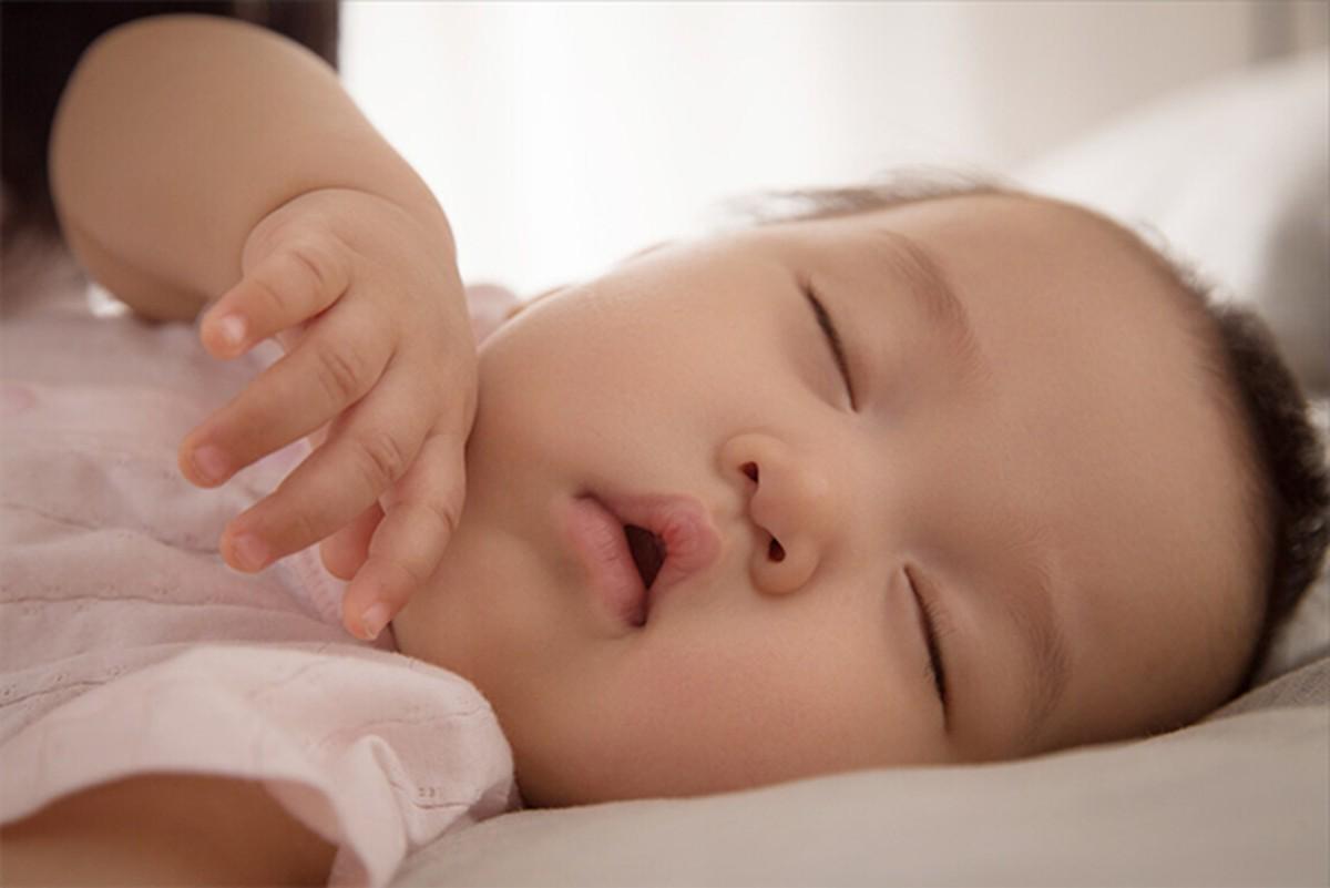 娃一到晚上就发烧出汗,娃一睡觉就出汗怎么回事