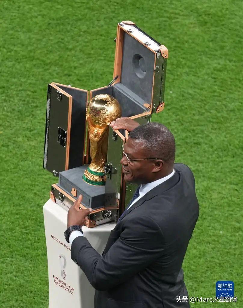 c罗19岁欧洲杯用英语怎么说,c罗点球破门葡萄牙反应