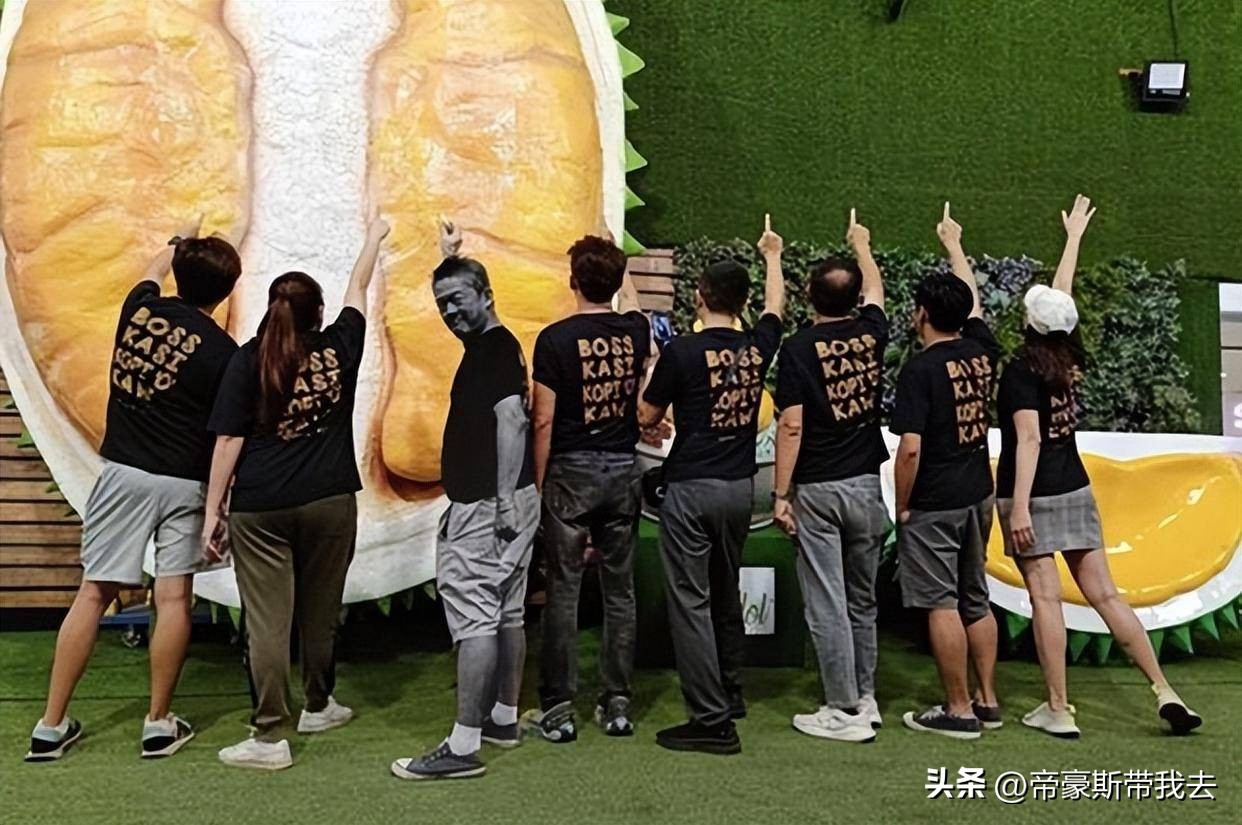 中国的演员·张咏华在登山时因心脏病突发去世