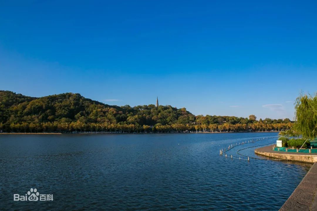 福州西湖最著名的景点名称,属于杭州西湖著名景点的是哪几个