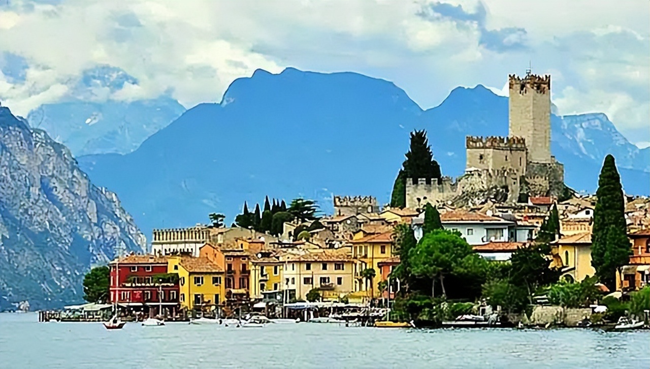 意大利的伯妮与中国婆婆斗智斗勇,意大利超模伯妮个人资料