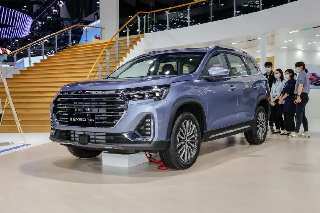 实力不输汉兰达配国六227马力引擎,车长近5米标配9at完胜汉兰达