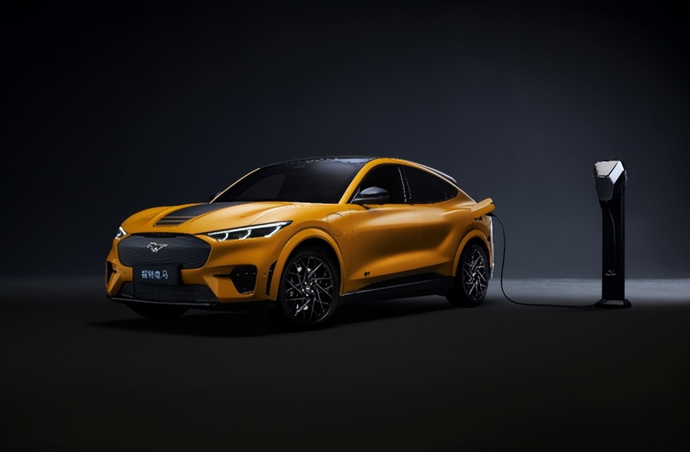 福特电马gt风暴复古版试驾,福特电马2023改款越野