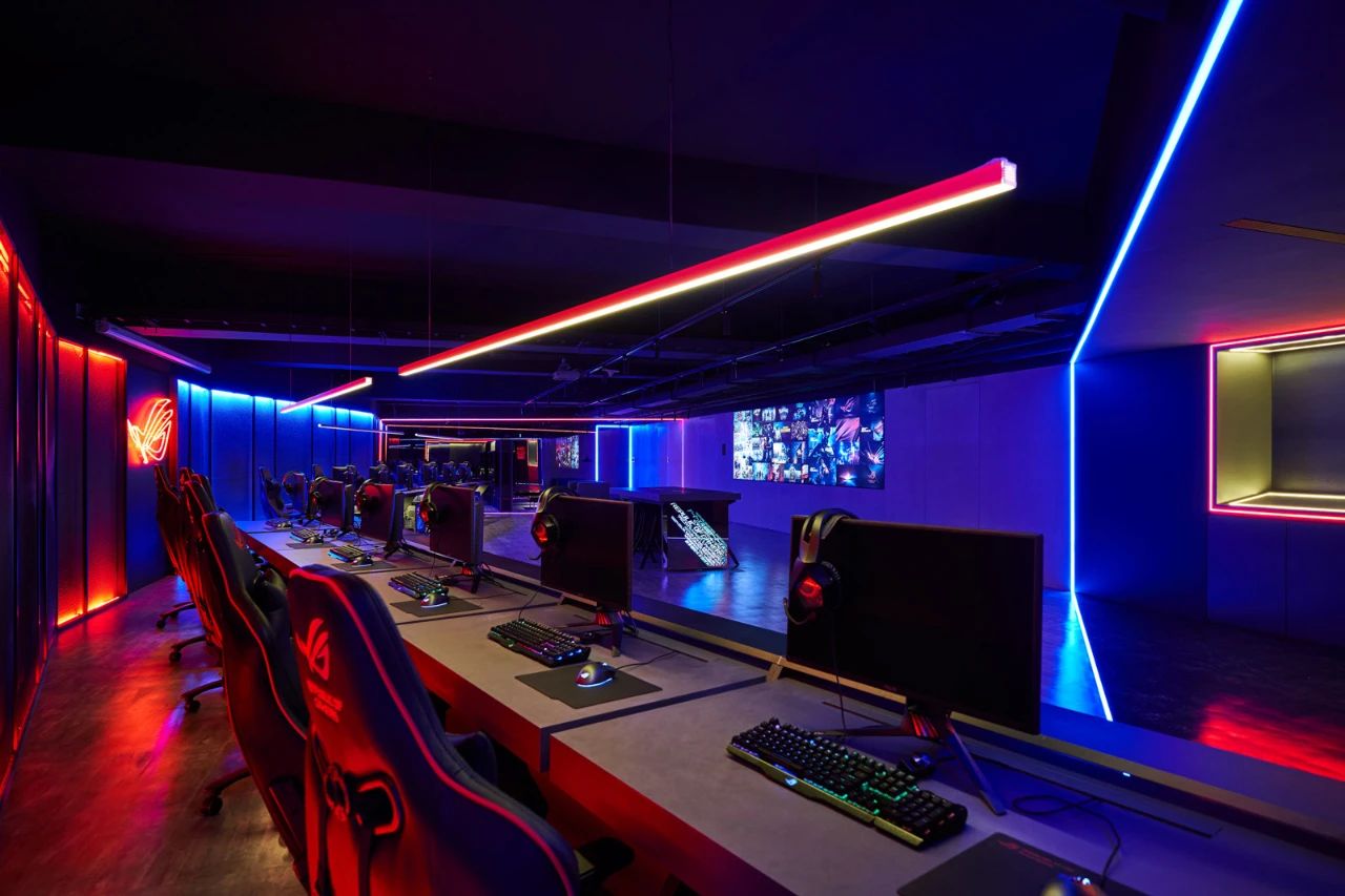 成都网吧装修，如何打造特色?