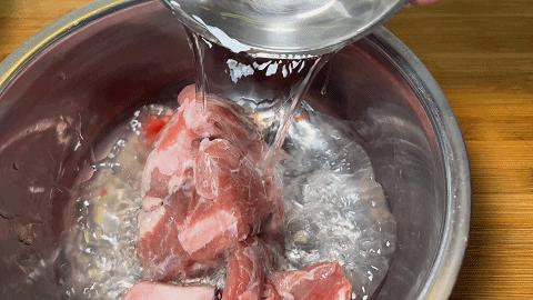 怎么熬玉米排骨汤才鲜美,排骨汤玉米汤怎么才能有味道