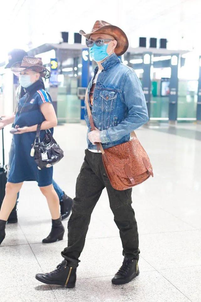 女士牛仔夹克外套,牛仔夹克外套男搭配