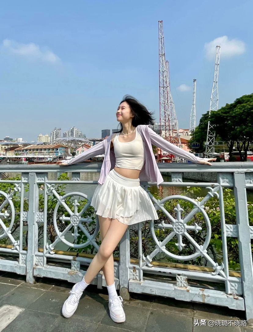 显瘦瑜伽服穿搭教程,瑜伽服套装短裙时尚最新款