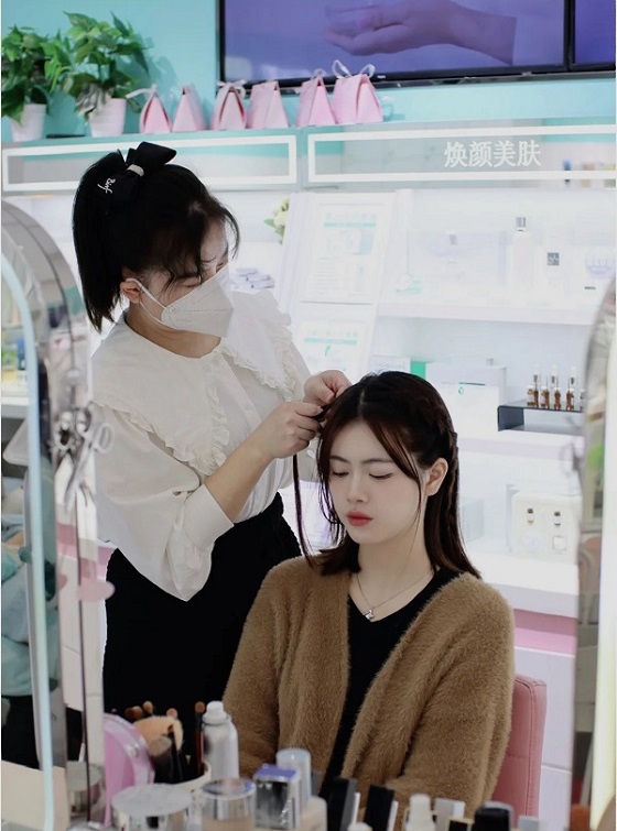 聚焦“悦己”需求，流行美开启4.0版狂飙