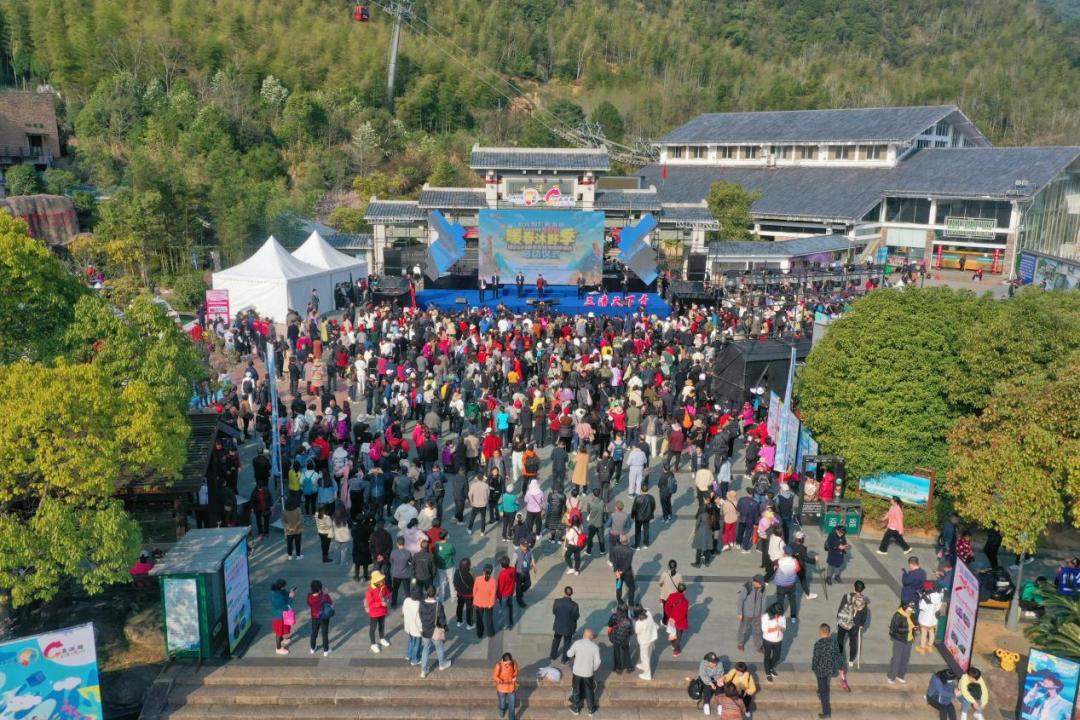 三清山暑期旅游优惠,三清山国家级旅游胜地风景绝美