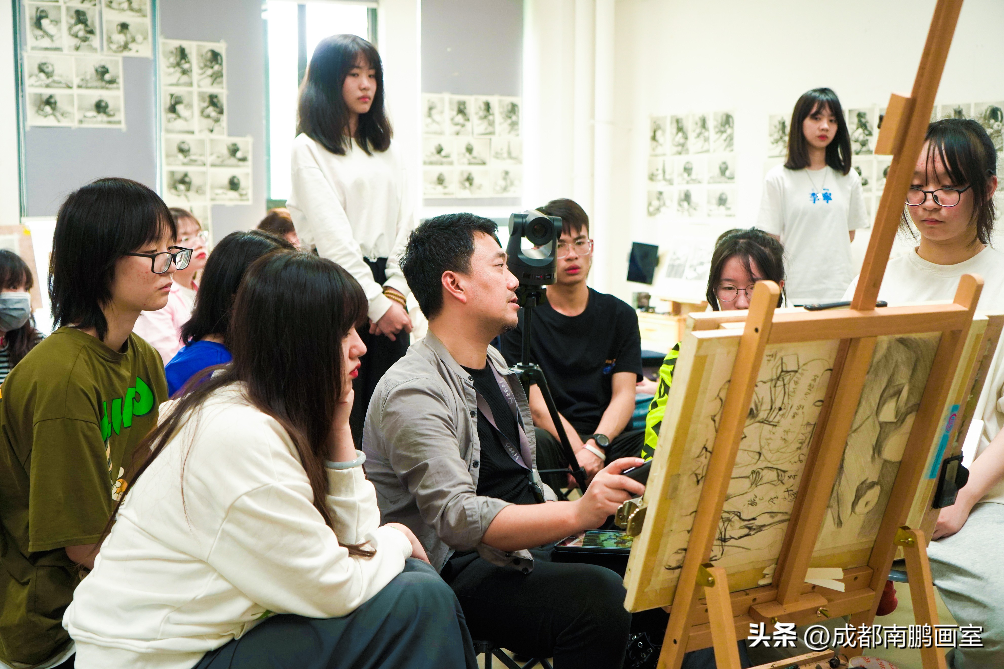 四川美术生报考山东工艺美术学院,四川美术生多少分能考上二本