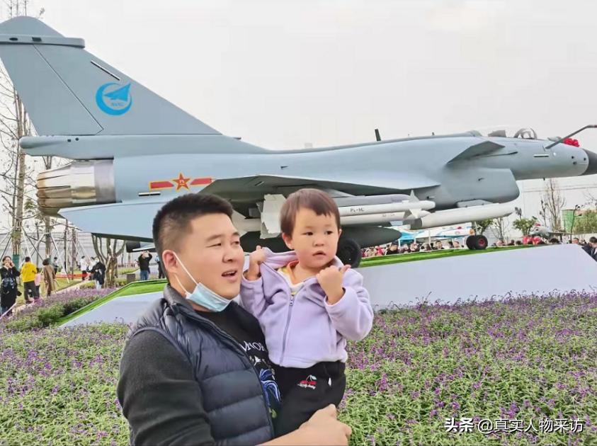 乡镇开一家米粉店能有多少收入,小县城开一个米粉店一个月的收入