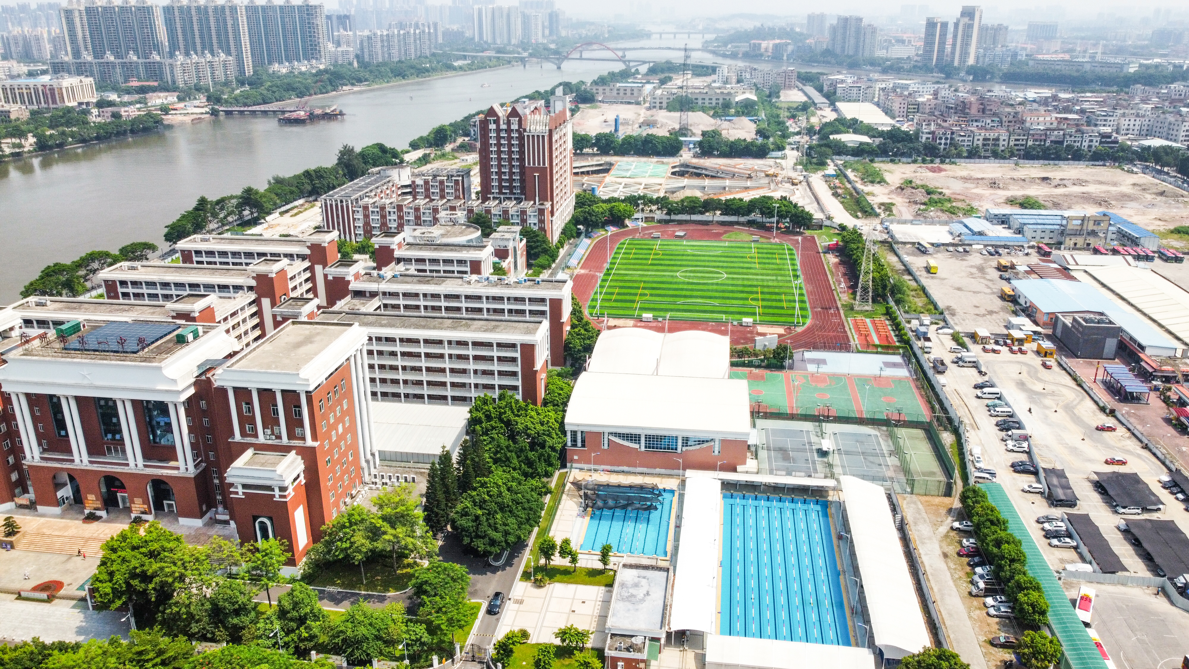 体育场馆照明灯制造商,体育场馆霓虹灯源头工厂