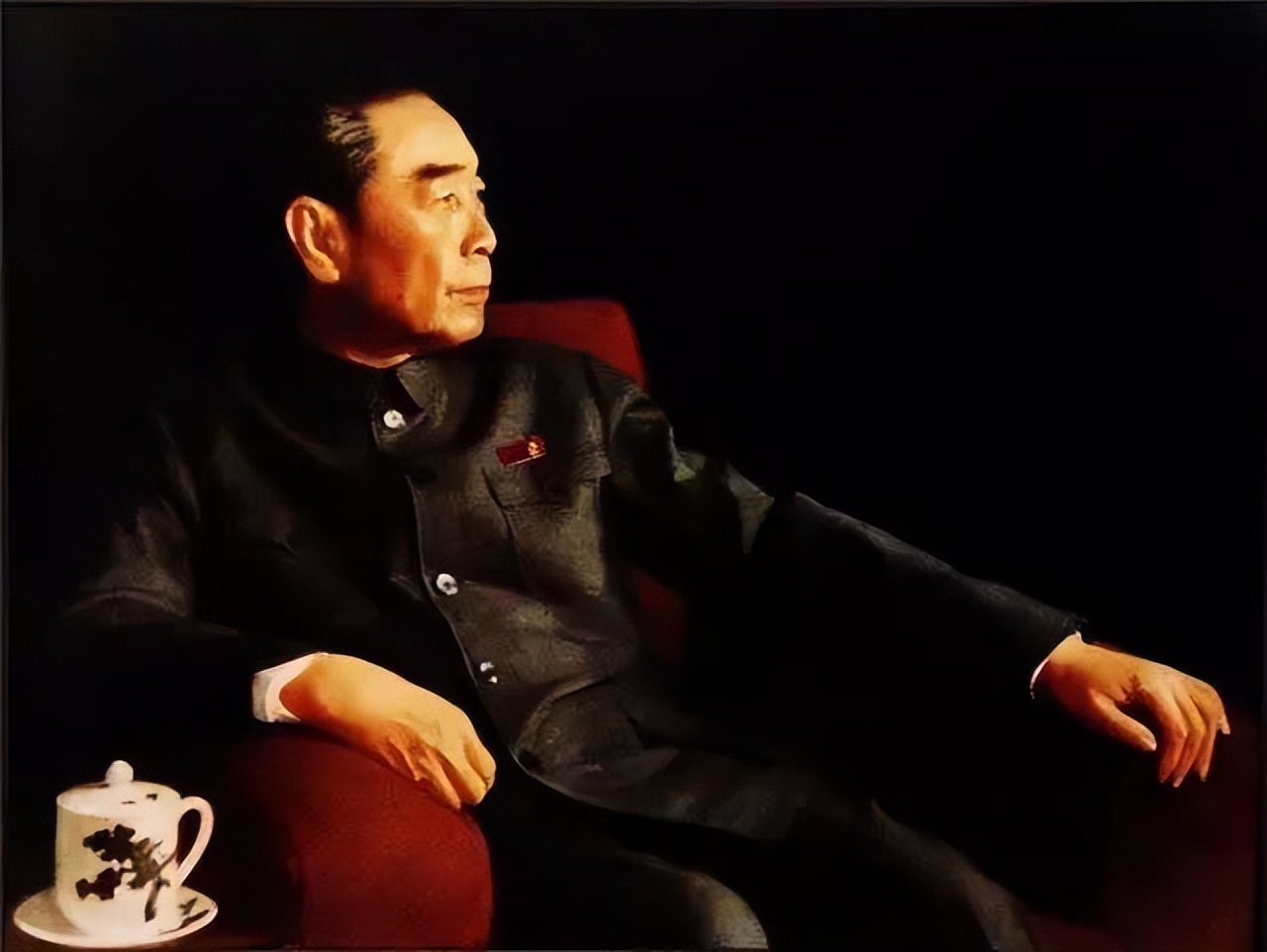 76年周总理去世，*剑英叶**拒绝致悼词：除毛主席论资历只有一人合适