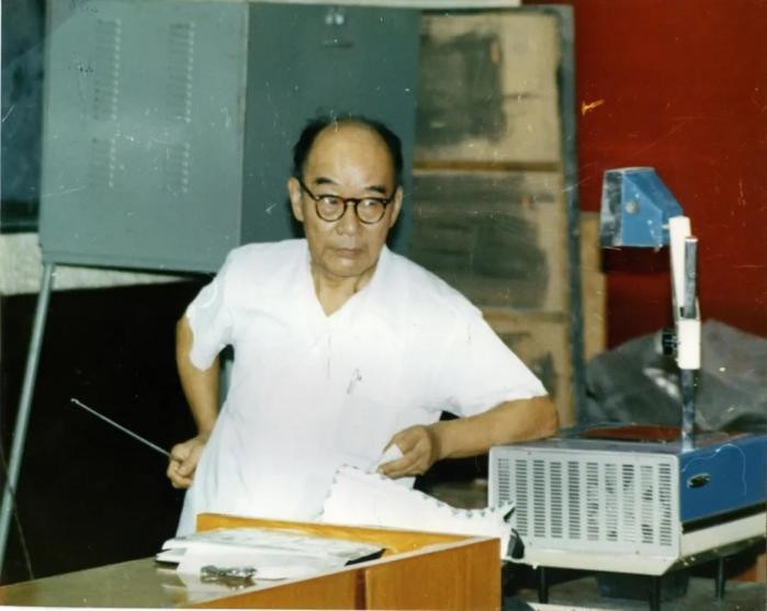 冲破国外技术*锁封**、创下多个“第一”！2022年，华理发出“最耀眼”的一束光！