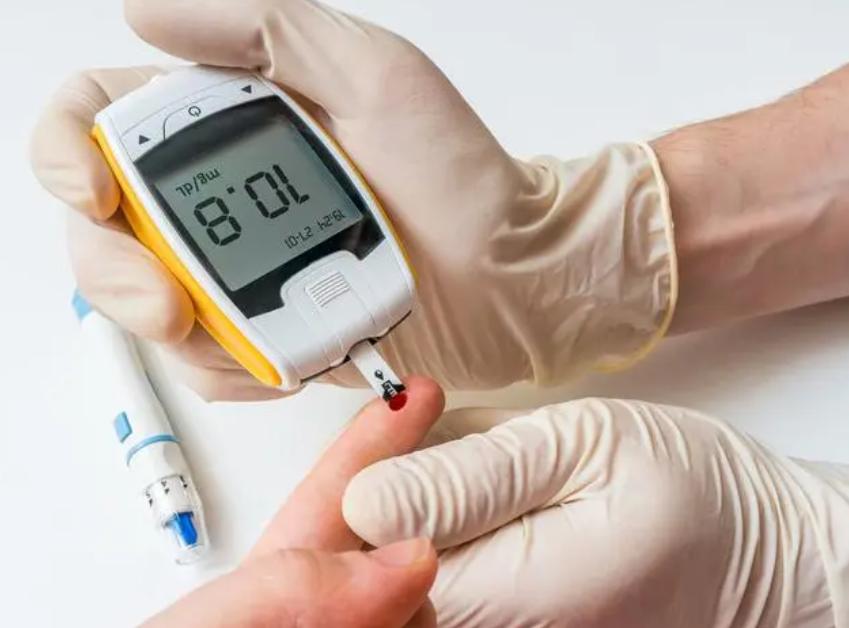 坚持喝酸奶身体有哪些变化,坚持每天早上喝酸奶会怎么样