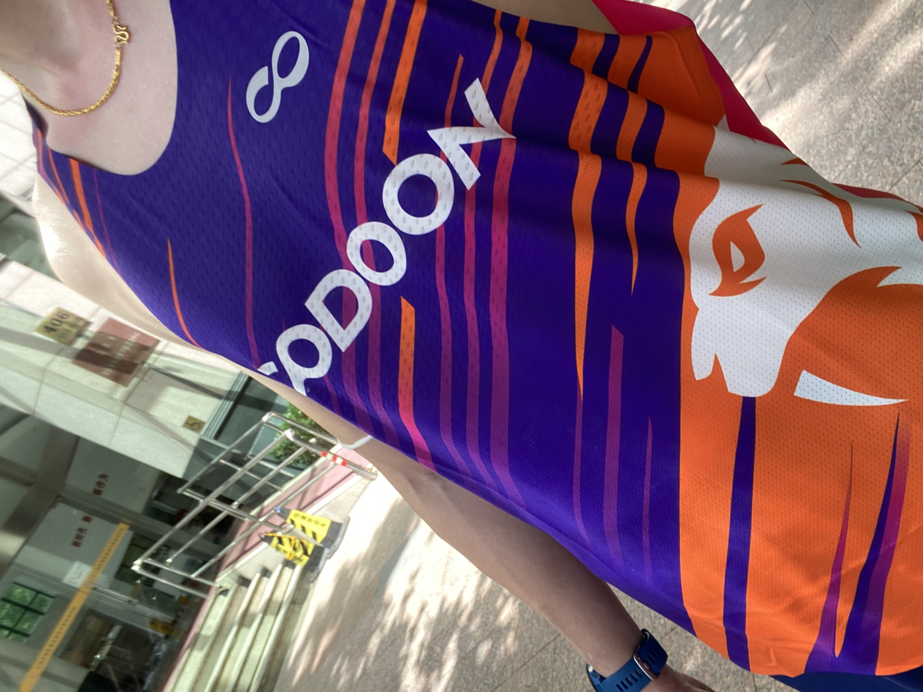 aeroswift绮捐嫳鑳屽績,aeroswift鐢板緞鑳屽績