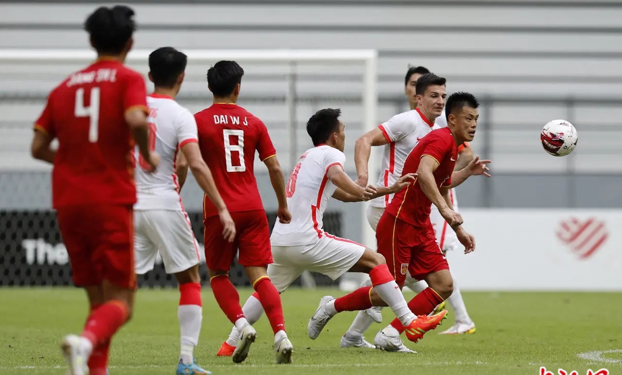 2010东亚杯国足夺冠照片,东亚杯日本夺冠中国季军