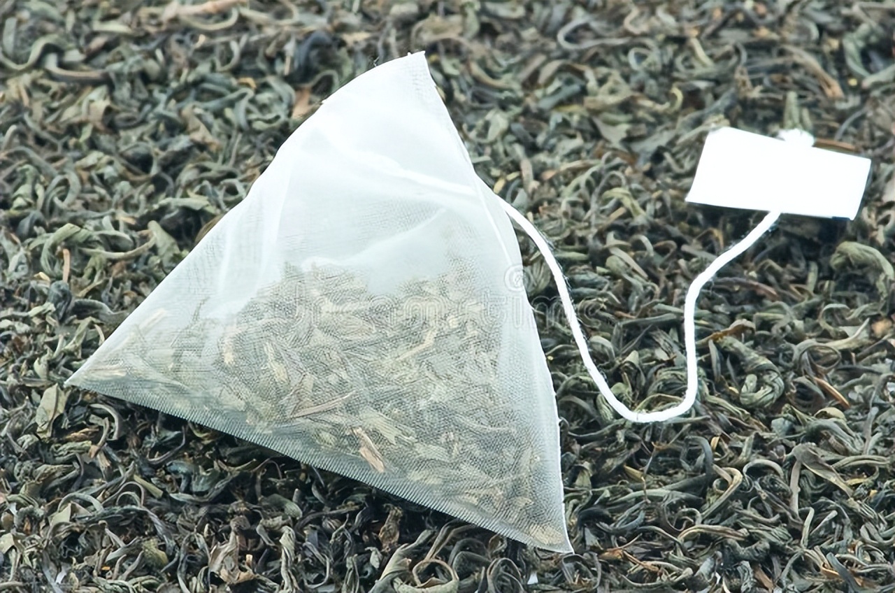 鞋子臭味最简单有效消除,不管鞋子有多脏用上这个方法