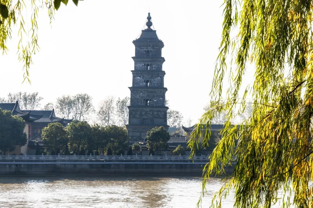 这个生活很慢,美食“泛滥”的小城藏不住了