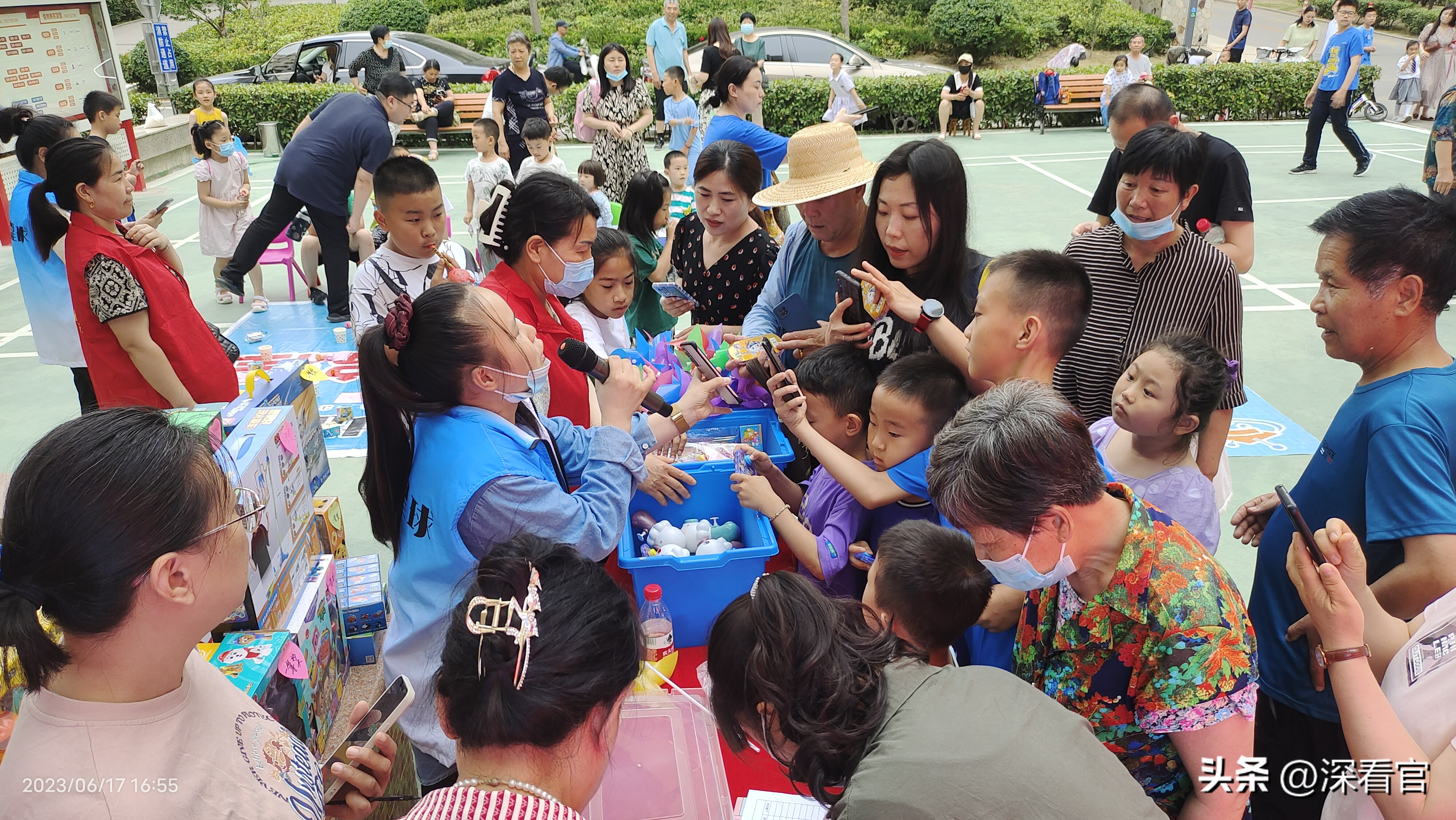 紫光园社区开展“信用+亲子互动”趣味游戏助力美德诚信新城建设