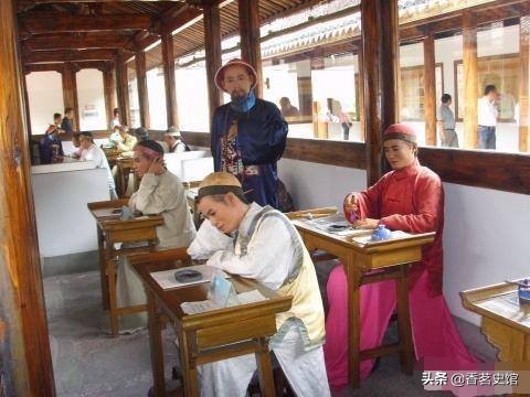 明清时期科举秀才考试一年几次,县试府试乡试会试殿试