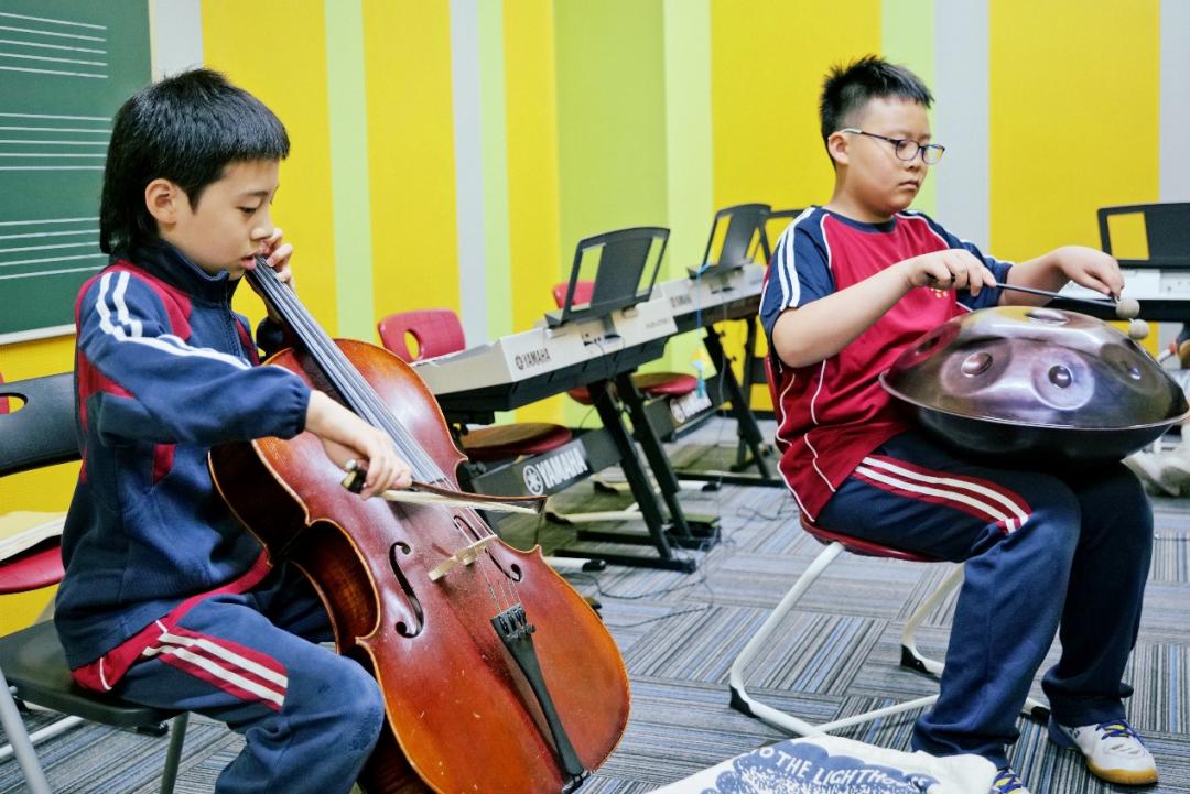 卷不动的现在，拿什么面对未来？这位校长说，给了孩子这三种知识就不用怕