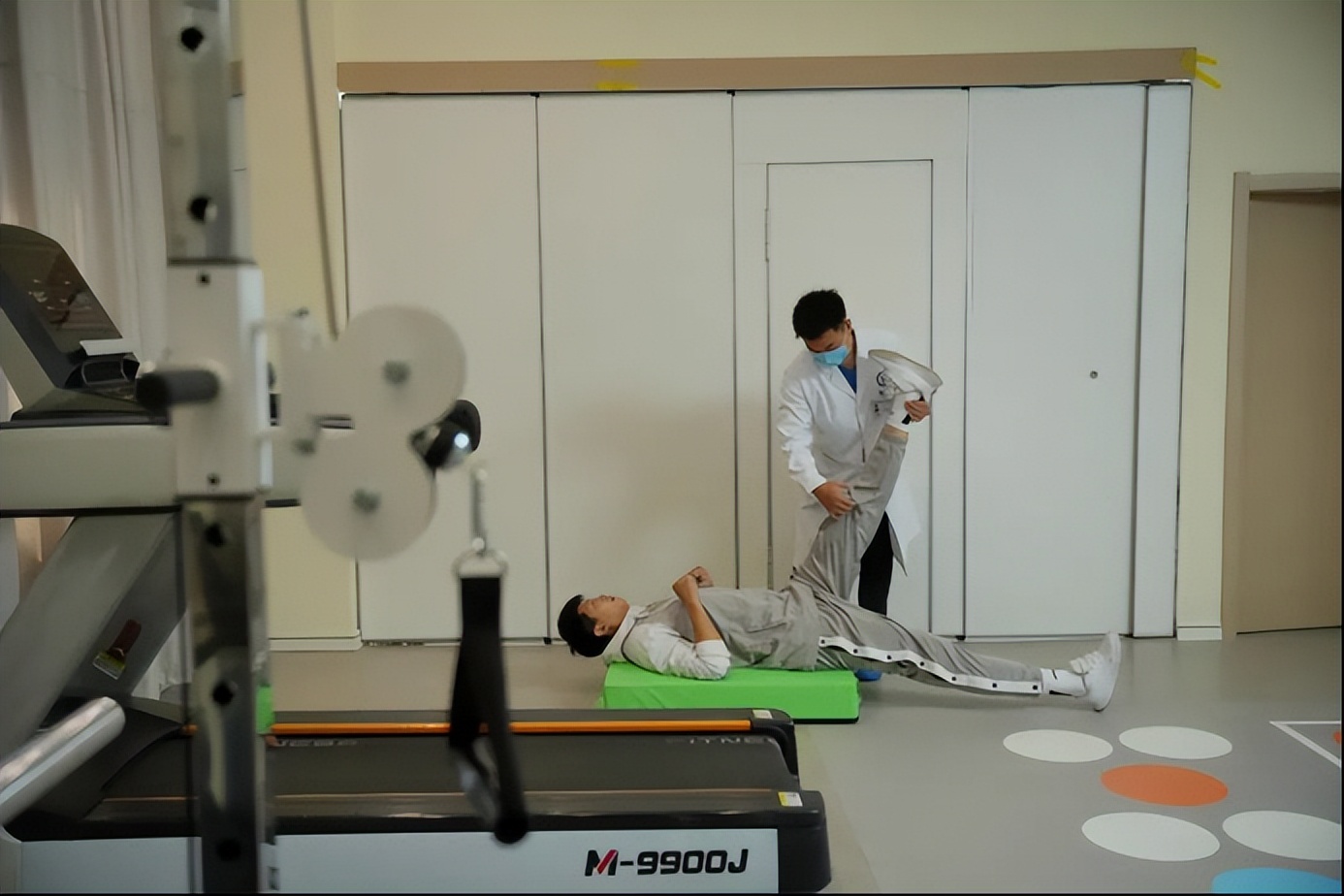 运动与健康永相随,运动与健康同行的视频