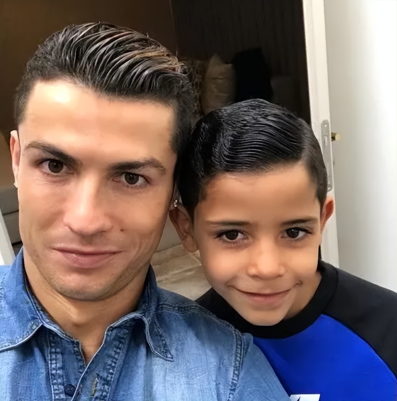 c罗12岁的视频,c罗12岁足球视频