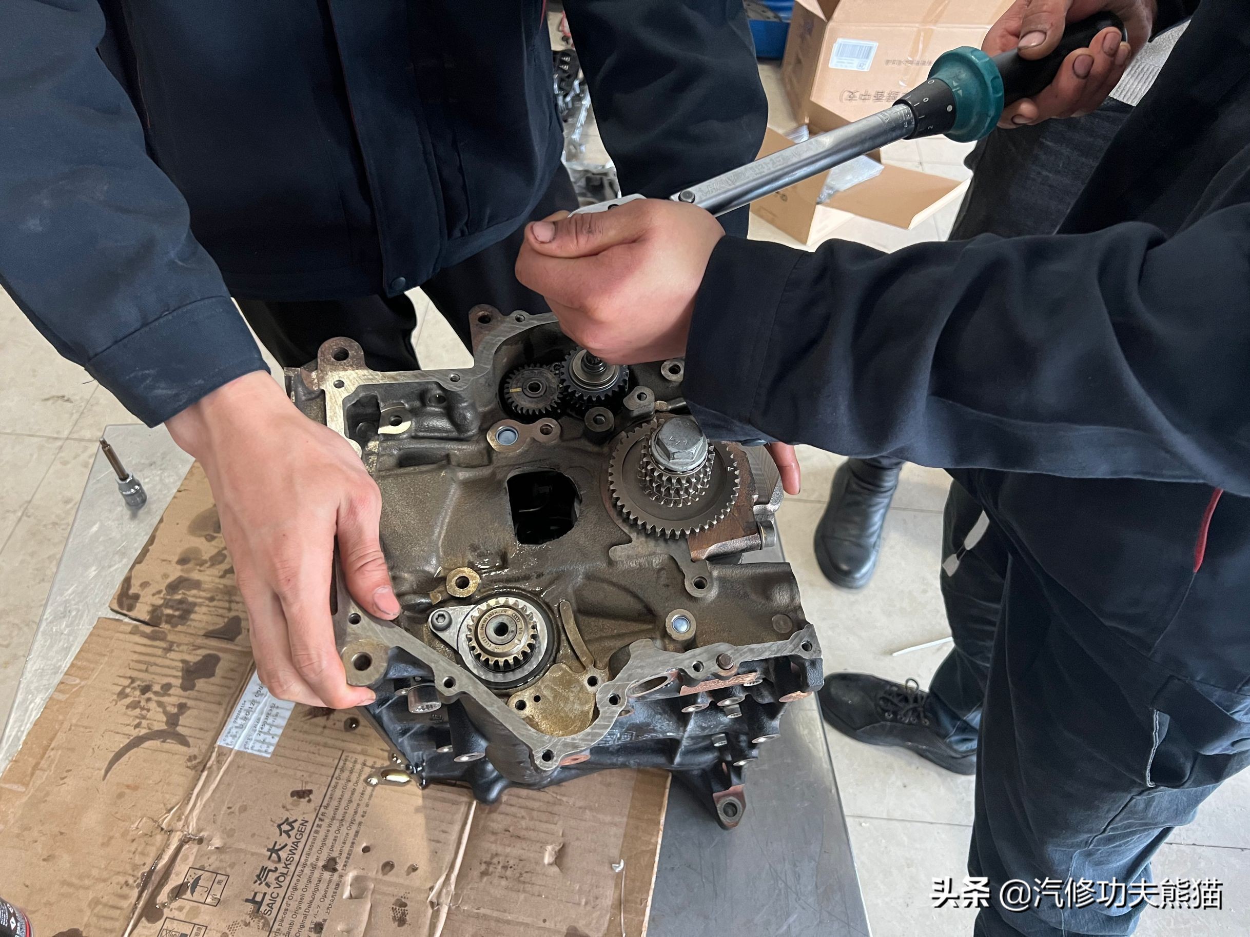 奥迪q5二手车烧机油,q5二手车大修翻新