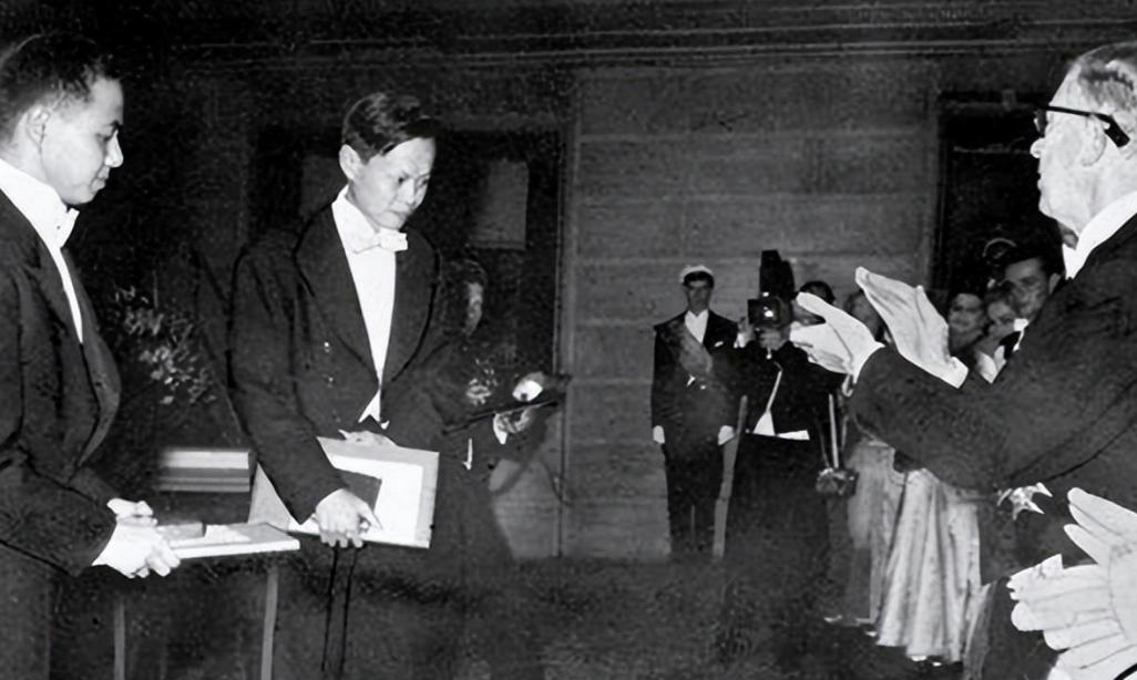 钱学森力学班和姚期智班哪个厉害,姚期智和钱学森合影