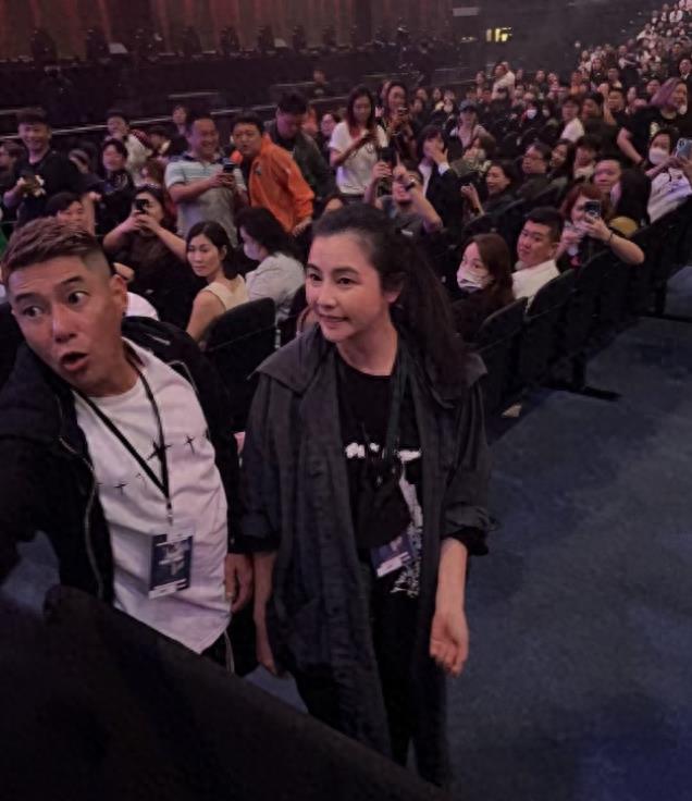 郑伊健现在在干嘛,郑伊健目前在干嘛