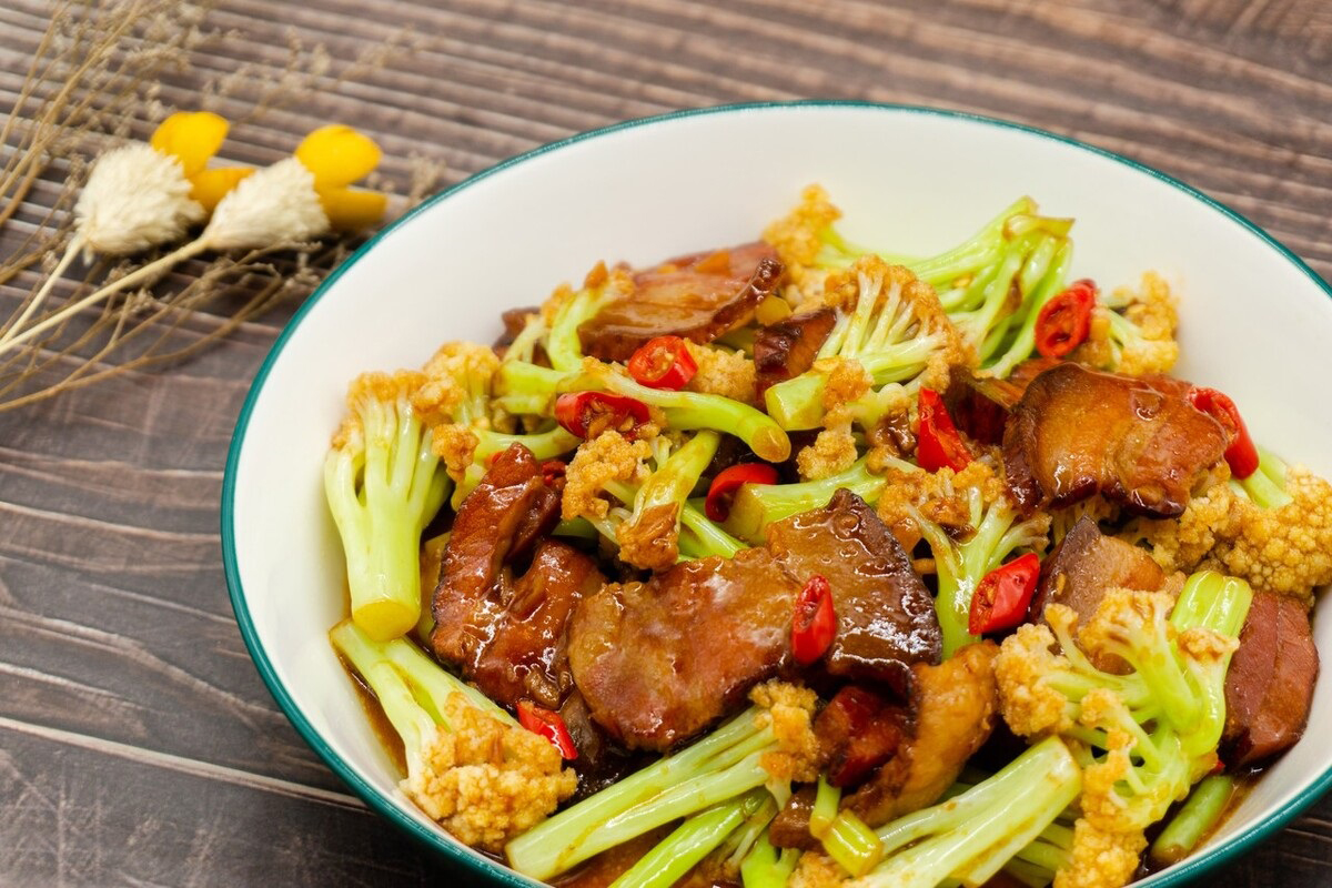 吃什么食物可以代替黄体酮催月经,吃哪些食物可以补充女人的黄体酮