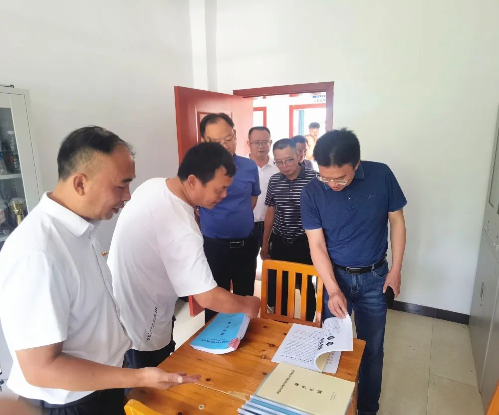 “乡村振兴工作是一项需要有情怀的工作”——市检察院到会同县地灵乡团结村调研乡村振兴工作