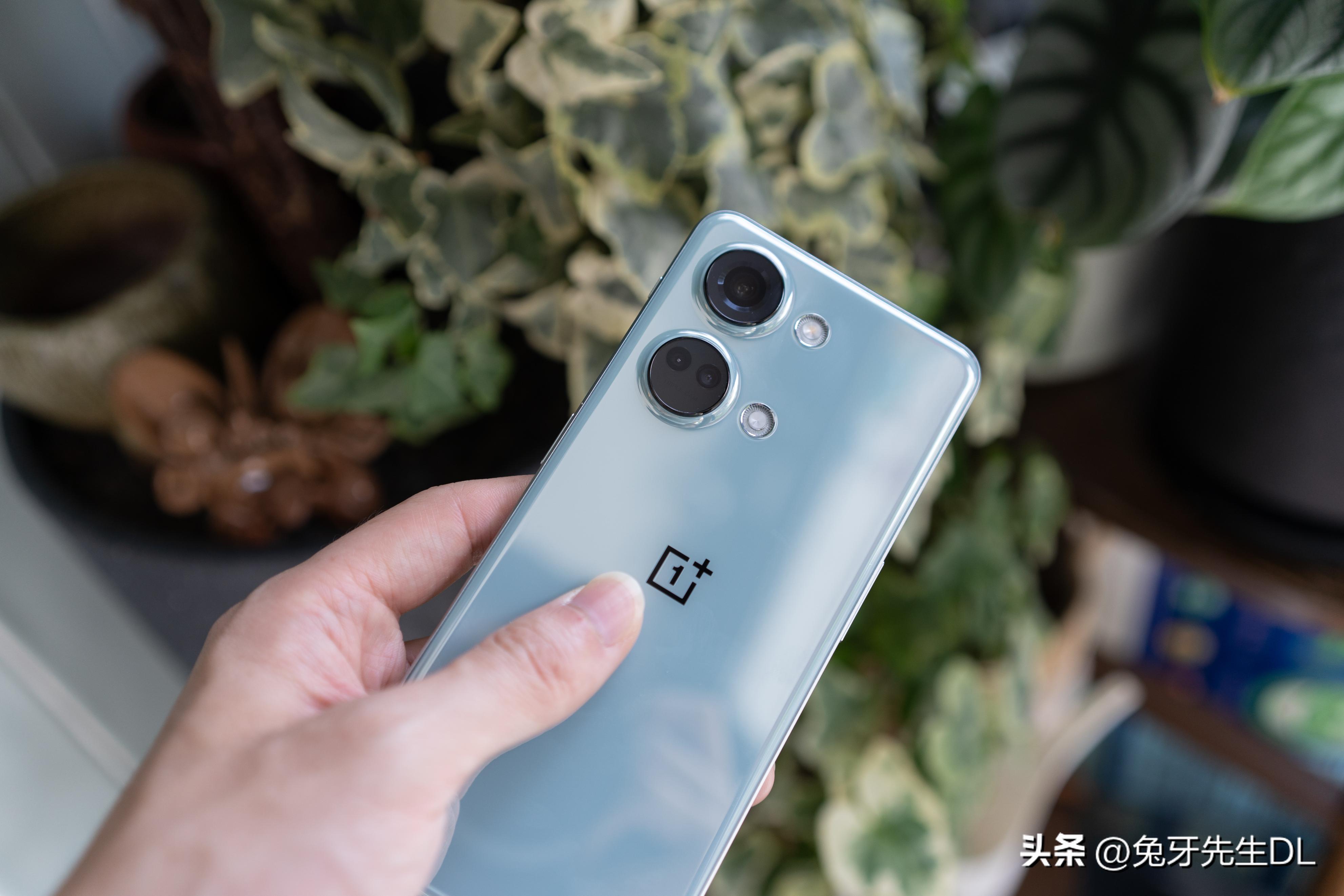 一加ace2v同级别手机推荐,一加ace2这款手机值得买吗