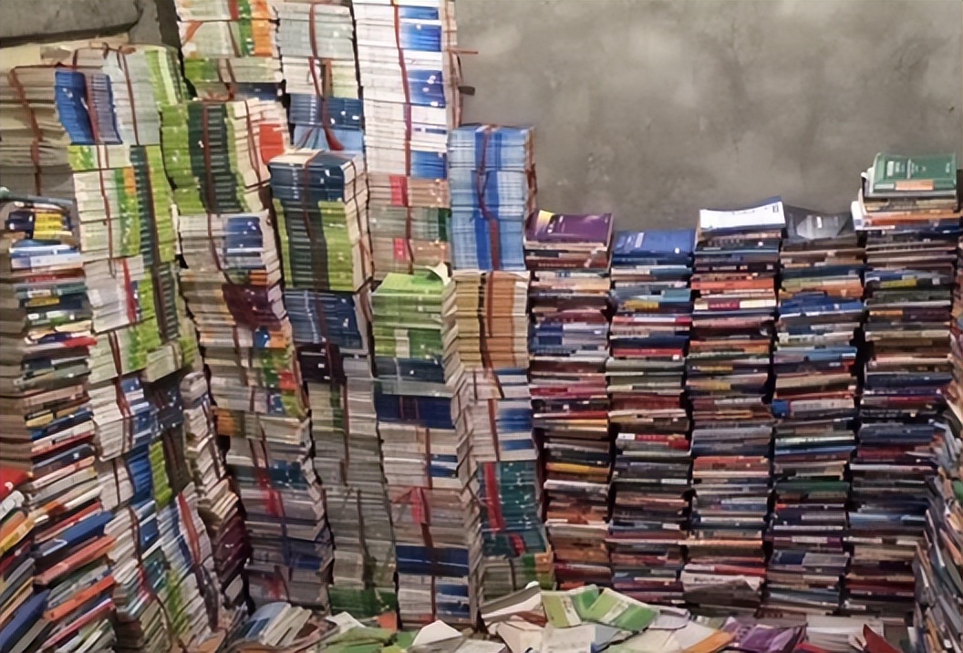 农民捡破烂捡到一个弃婴身价过亿,农村娃靠收废品为生全集