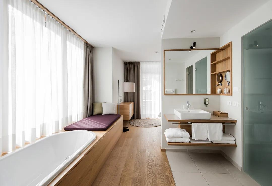 HotelSchwarzschmied在葡萄园城堡里感受度假的氛围