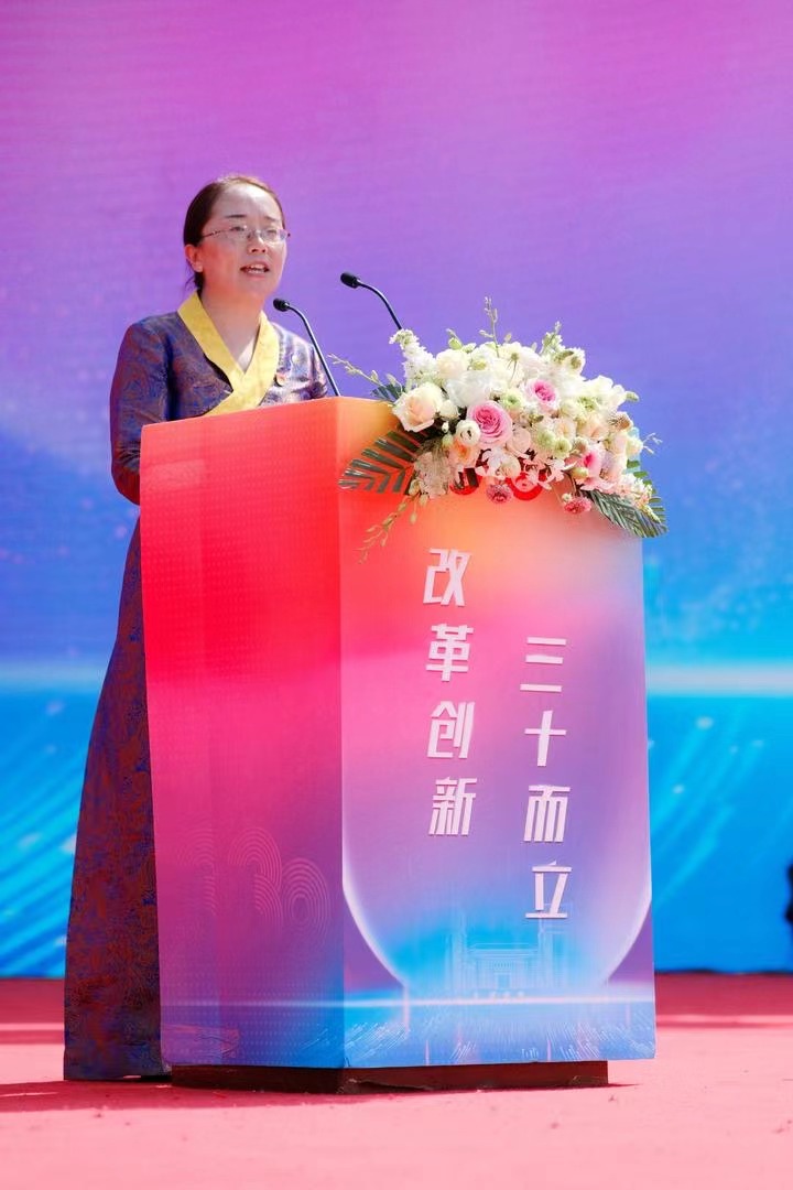 双流棠湖中学30周年校庆,棠湖中学三十周年