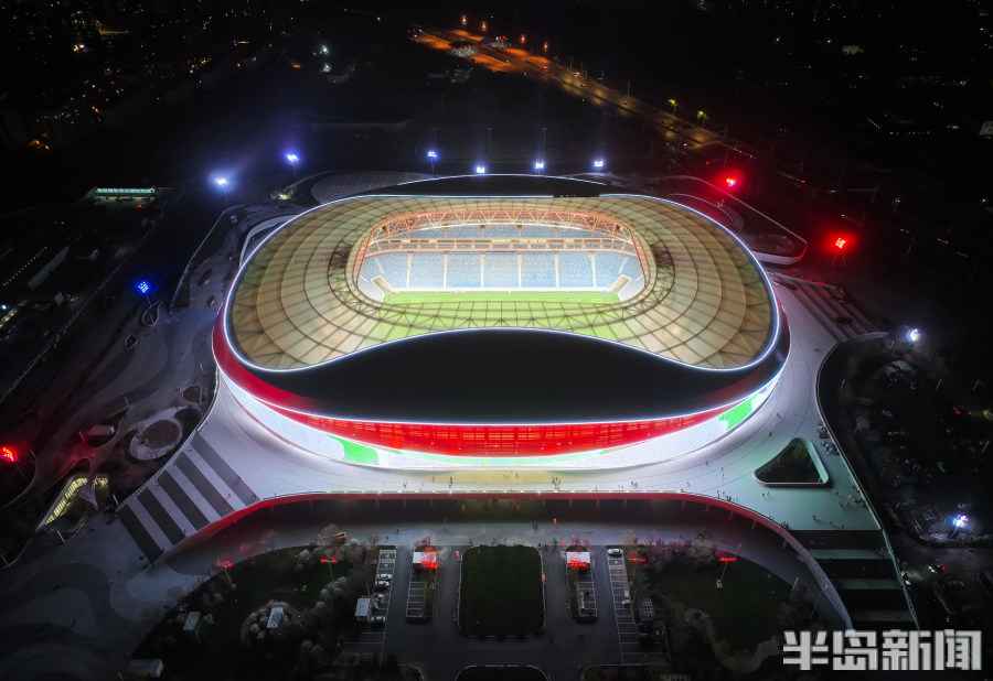 青春足球场青岛海牛vs山东泰山,同青岛共荣耀照片