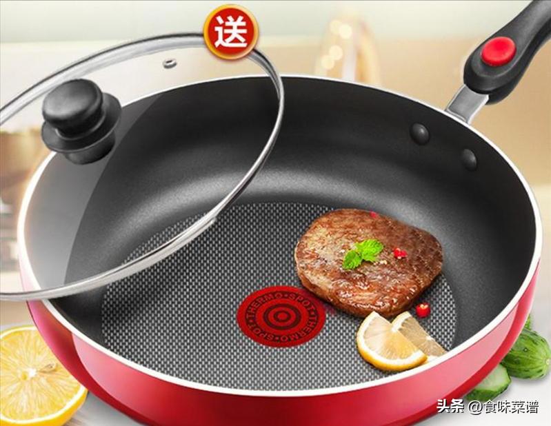 铸铁锅和不粘锅哪个好用,铸铁锅炒菜和不粘锅区别
