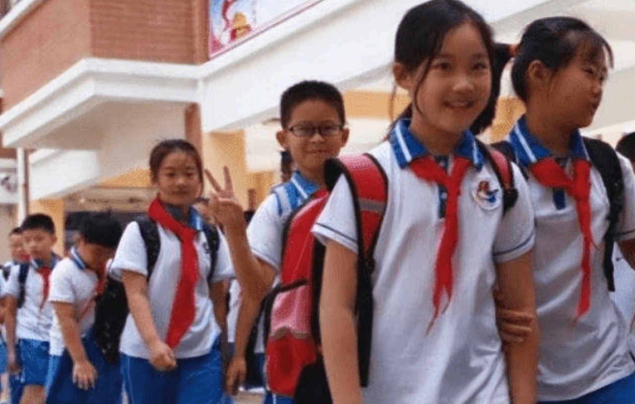 17岁女孩拒绝保送清华北大,浙江女孩考取哈佛