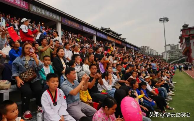 贵州官媒评论董路视频,董路被怼得最惨的一次