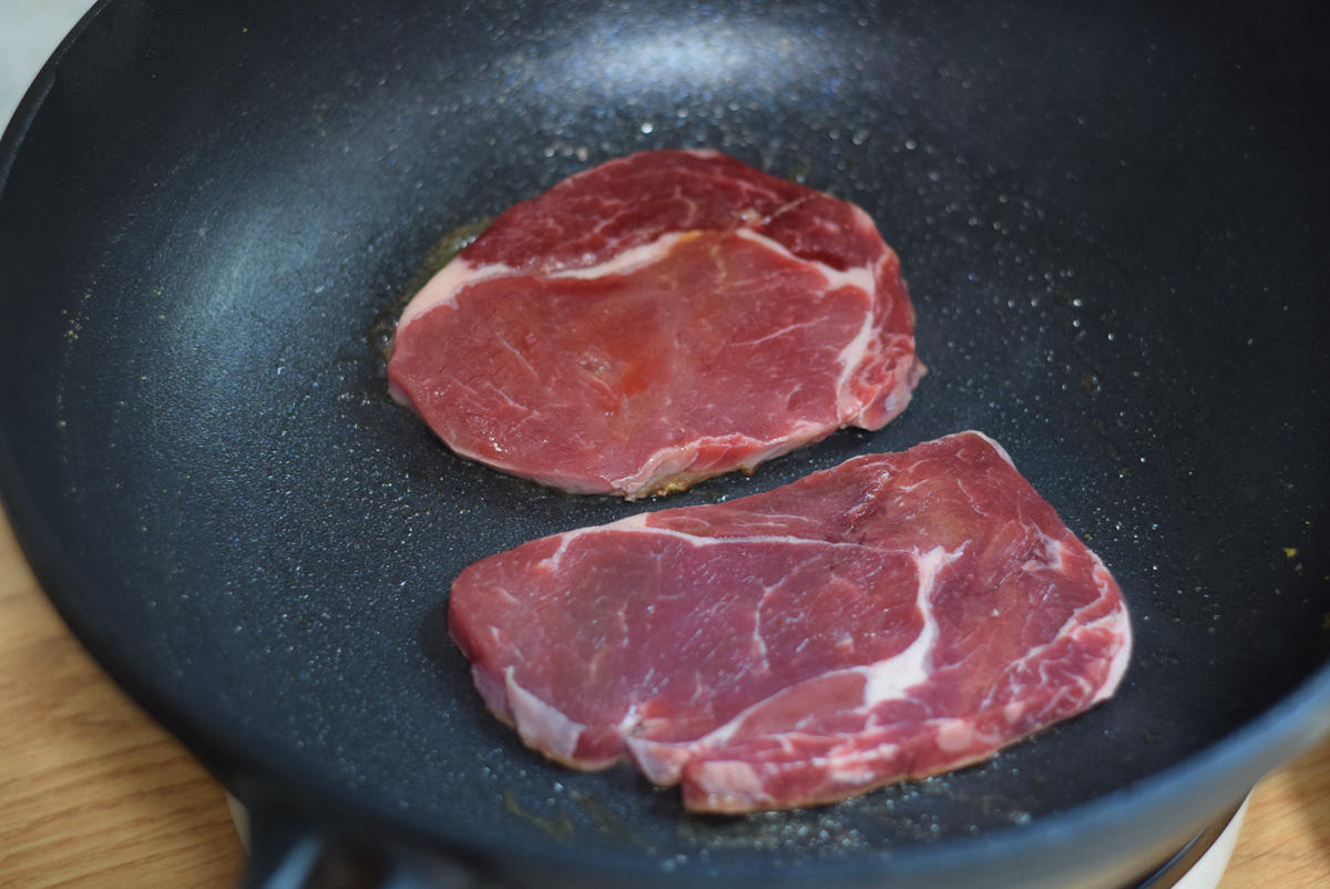 九阳大磨王不粘锅二代锅底掉皮,九阳大磨王不粘锅无油煎蛋